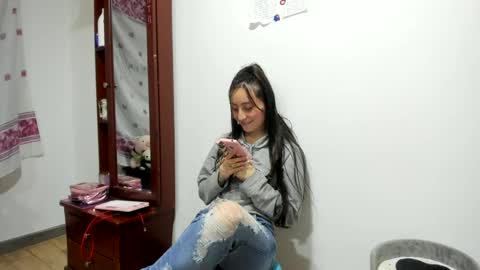 Snapshot of mia_kanee chatting on 12, 1, 2025 mia kaneee online show from 12, 1, 2025