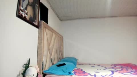 mia kaneee online show from 9, 1, 2026