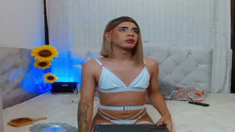 Mia online show from 12, 7, 2026