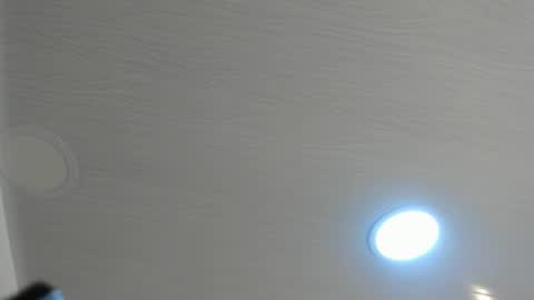 Mia online show from 11, 11, 2025