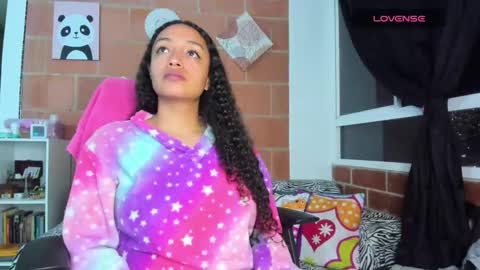 Snapshot of mia_lovea chatting on 1, 3, 2026 mia_lovea online show from 1, 3, 2026