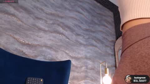 Snapshot of mia_luxor chatting on 9, 7, 2026 mia_luxor online show from 9, 7, 2026