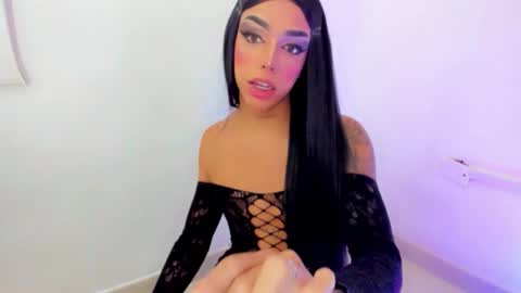 Mia3 online show from 1, 11, 2025