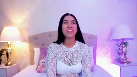 mia montess online show from 10, 7, 2026