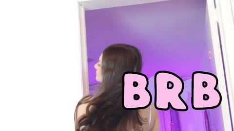 Mia Nevaeh - follow me online show from 19, 4, 2026