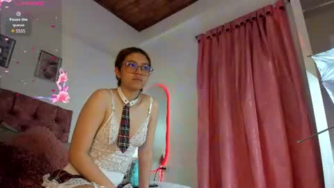 Snapshot of mia_nova5 chatting on 8, 7, 2026 mia_nova5 online show from 8, 7, 2026