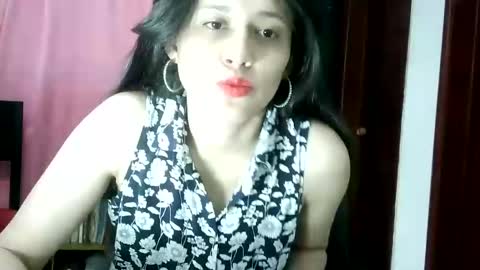 mia_robeerts online show from 15, 9, 2025