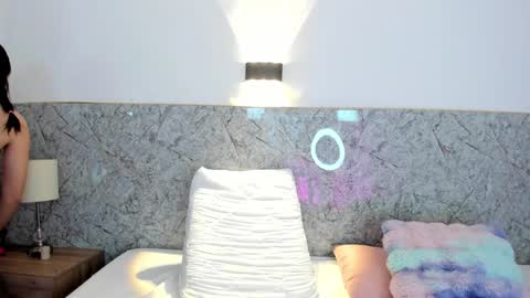 Mia online show from 9, 12, 2024