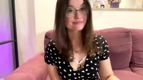 Mia online show from 26, 9, 2025