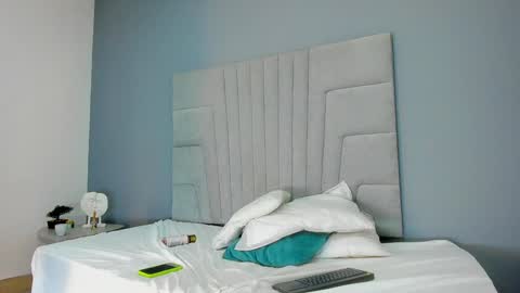 mia_smith_x online show from 7, 2, 2025