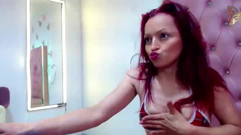 Snapshot of mia_tentation chatting on 13, 4, 2026 mia online show from 13, 4, 2026