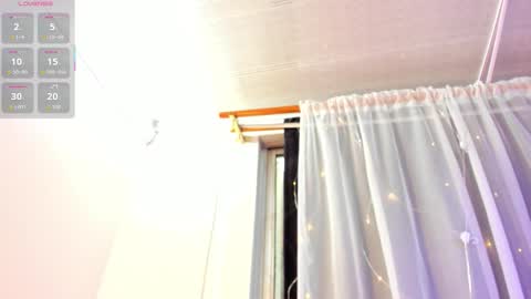 Snapshot of mia_vitaler chatting on 20, 11, 2025 mia_vitaler online show from 20, 11, 2025