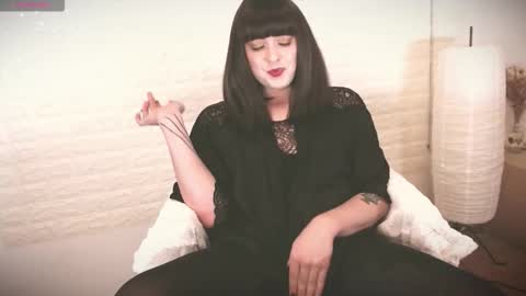 Snapshot of mia_wallase chatting on 8, 1, 2026 mia_wallase online show from 8, 1, 2026