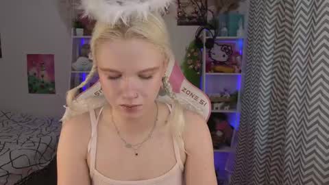 Mia online show from 5, 6, 2026