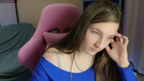 Snapshot of mia_weawer chatting on 30, 11, 2025 Mia online show from 30, 11, 2025