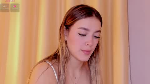 Mia White  online show from 1, 4, 2026