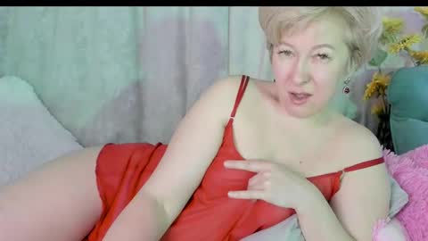 Snapshot of mia_wintermood chatting on 11, 3, 2025 MelaniaMia online show from 11, 3, 2025