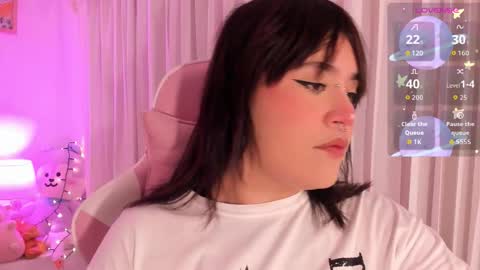 mia_yeager online show from 22, 12, 2025