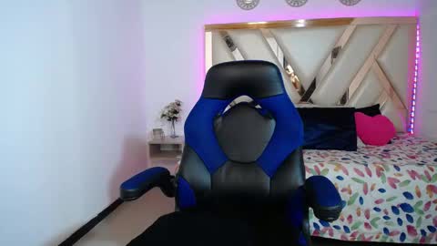 Snapshot of miaa_ferrari1 chatting on 14, 4, 2026 MIA online show from 14, 4, 2026