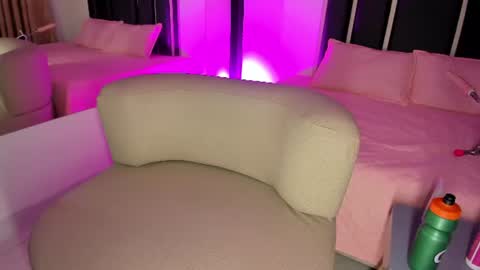 Snapshot of miaa_foxx03 chatting on 26, 6, 2026 Mia online show from 26, 6, 2026