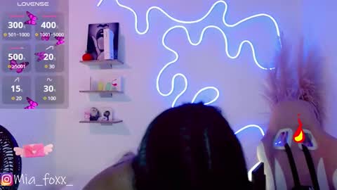 Snapshot of miaa_foxx_ chatting on 8, 3, 2025 Mia online show from 8, 3, 2025