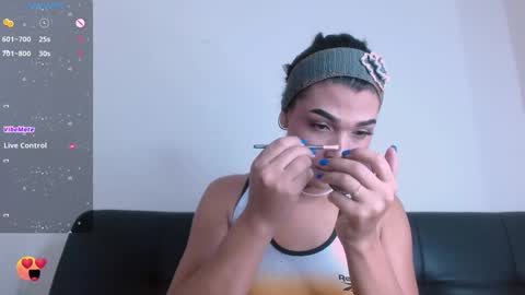 Mia online show from 3, 2, 2025