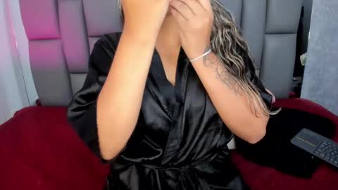 Mia online show from 26, 2, 2025