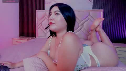 Miaa Farrel online show from 6, 10, 2025