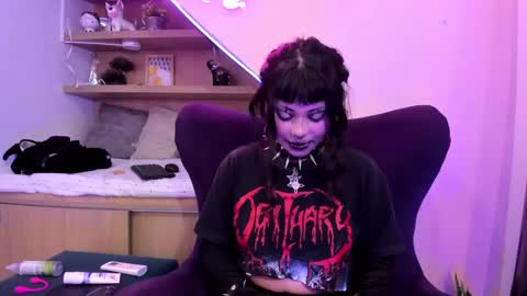 Snapshot of miaamane chatting on 1, 2, 2025 Mia online show from 1, 2, 2025