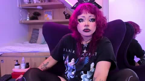 Snapshot of miaamane chatting on 23, 2, 2025 Mia online show from 23, 2, 2025