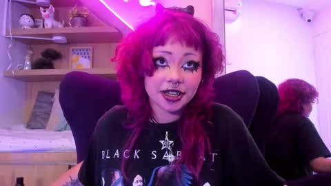 Snapshot of miaamane chatting on 23, 2, 2025 Mia online show from 23, 2, 2025