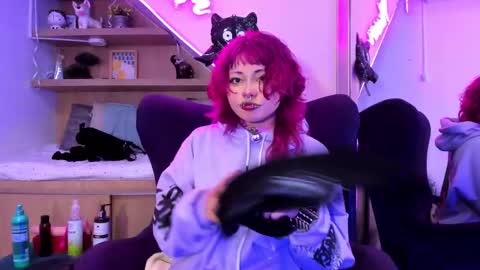 Snapshot of miaamane chatting on 25, 2, 2025 Mia online show from 25, 2, 2025