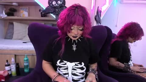 Snapshot of miaamane chatting on 28, 2, 2025 Mia online show from 28, 2, 2025