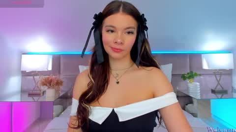 Snapshot of miaamuse chatting on 18, 10, 2025 Mia online show from 18, 10, 2025