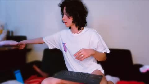 Snapshot of miabeautyxxx chatting on 21, 2, 2025 miabeautyxxx online show from 21, 2, 2025