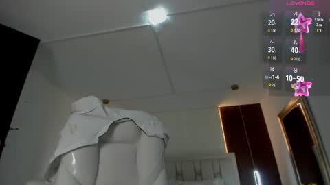 Snapshot of miabrunette23 chatting on 26, 6, 2026 MIA online show from 26, 6, 2026