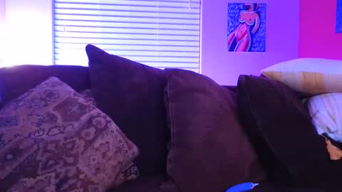 Snapshot of miacanela_xo chatting on 5, 12, 2024 Mia online show from 5, 12, 2024