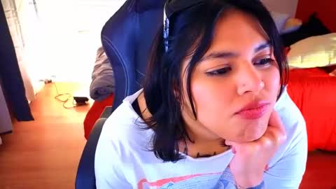 Snapshot of miacanela_xo chatting on 8, 1, 2025 Mia online show from 8, 1, 2025