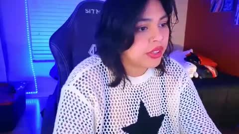 Snapshot of miacanela_xo chatting on 28, 1, 2025 Mia online show from 28, 1, 2025