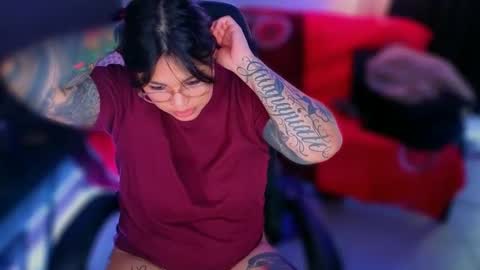 Snapshot of miacanela_xo chatting on 3, 12, 2025 Mia online show from 3, 12, 2025