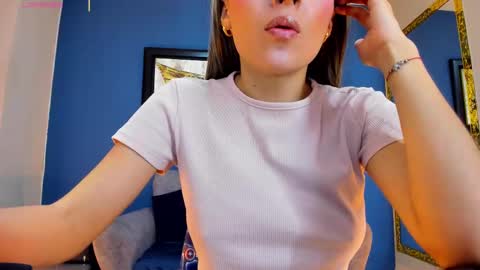 Snapshot of miacarperrlux chatting on 22, 2, 2025 MiaCarper online show from 22, 2, 2025