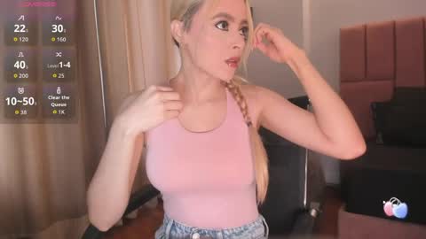 MiaCarper online show from 18, 4, 2026