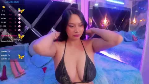 Snapshot of miacharloth chatting on 16, 9, 2025 Mia online show from 16, 9, 2025