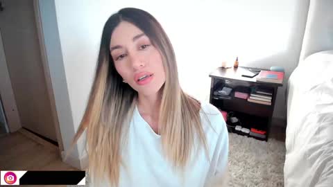 Snapshot of miaduval chatting on 3, 12, 2024 Mia online show from 3, 12, 2024