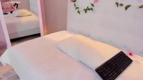 Mia Gomez online show from 10, 2, 2025