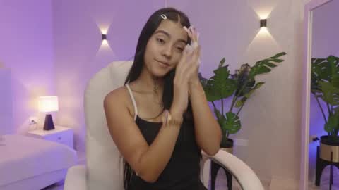 Mia Gomez online show from 26, 11, 2025