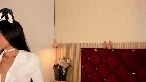 Snapshot of miah_bella chatting on 31, 10, 2025 Miah and Bella online show from 31, 10, 2025