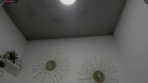 Miah Collins online show from 8, 2, 2025