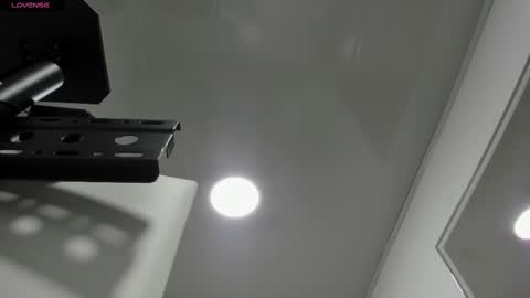 Miah Collins online show from 14, 2, 2025