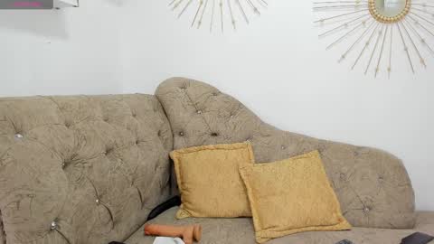 Miah Collins online show from 27, 2, 2025